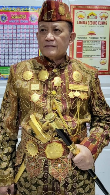 Dang Ike Tegaskan Tak Lagi Gunakan Jabatan Kepaksian Pernong, Pilih Fokus sebagai Tokoh Adat dan Tokoh Masyarakat Lampung
